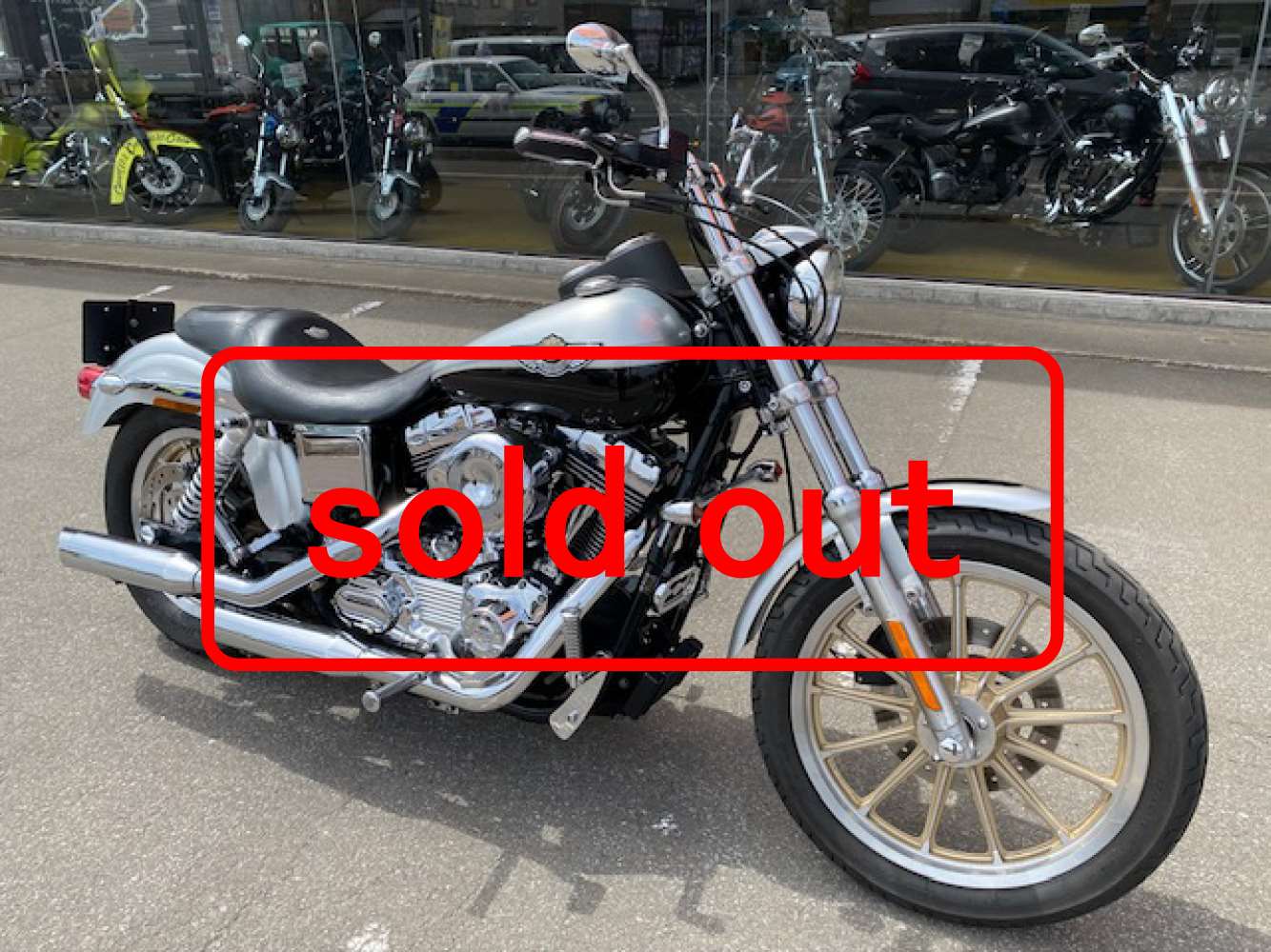 IMG_9062SOLDOUT.jpg