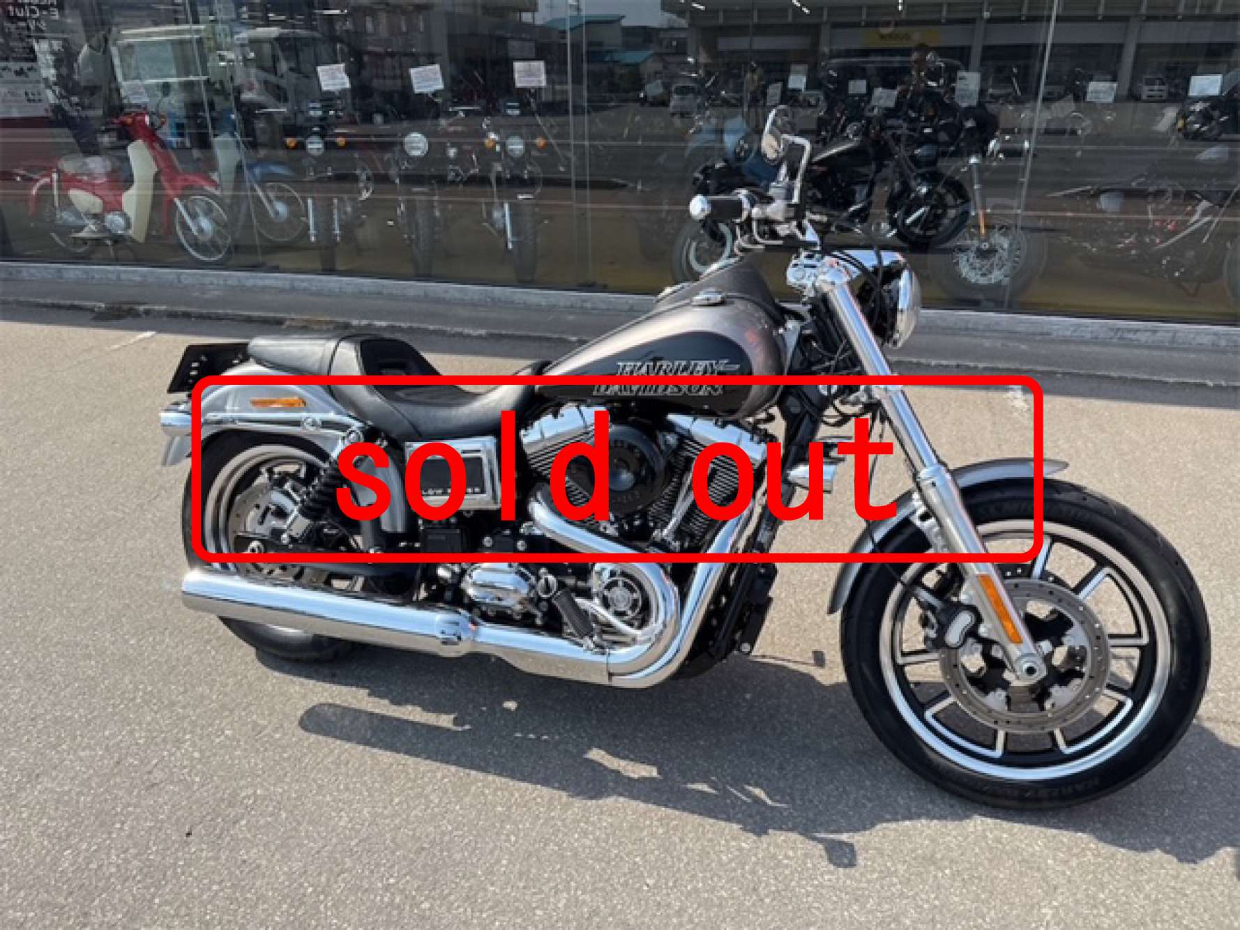 IMG_9361SOLDOUT.jpg